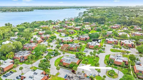 825 Center Street Jupiter FL 33458