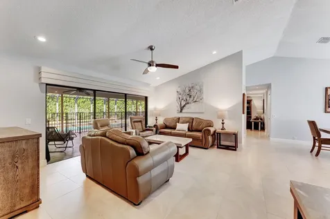 7379 London Lane Boca Raton FL 33433