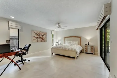 7379 London Lane Boca Raton FL 33433