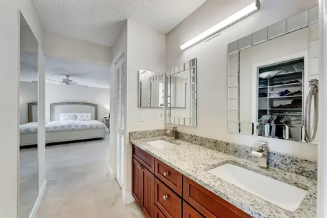 7379 London Lane Boca Raton FL 33433