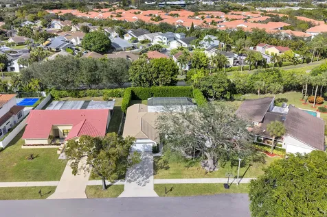 7379 London Lane Boca Raton FL 33433
