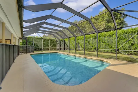 7379 London Lane Boca Raton FL 33433