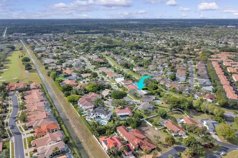 7379 London Lane Boca Raton FL 33433
