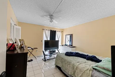 5909 Sw 36th Court Davie FL 33314