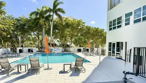 340 Sunset Drive Fort Lauderdale FL 33301