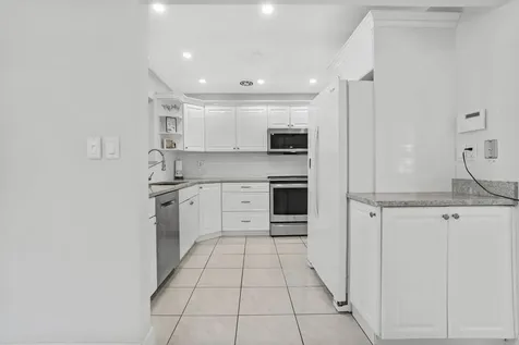 351 Ne 28th Road Boca Raton FL 33431