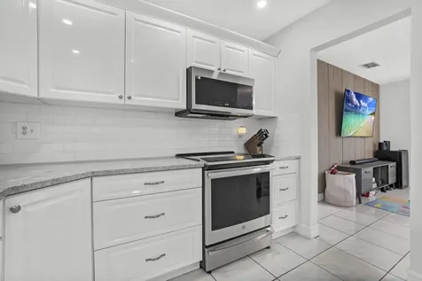 351 Ne 28th Road Boca Raton FL 33431