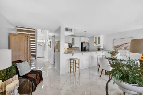 301 Old Meadow Way Palm Beach Gardens FL 33418
