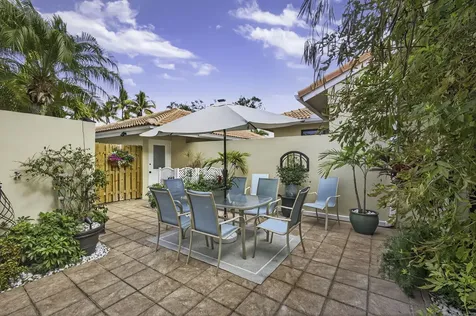 301 Old Meadow Way Palm Beach Gardens FL 33418