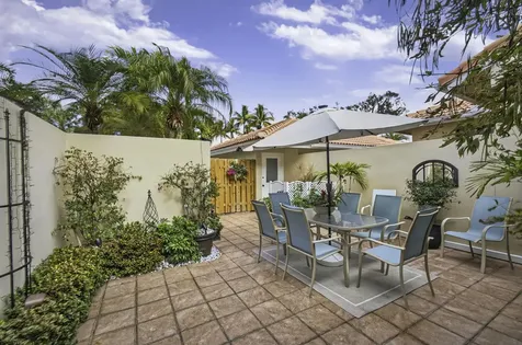 301 Old Meadow Way Palm Beach Gardens FL 33418