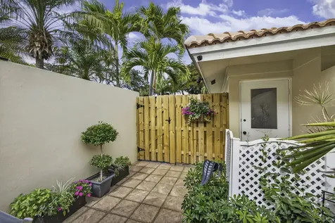 301 Old Meadow Way Palm Beach Gardens FL 33418