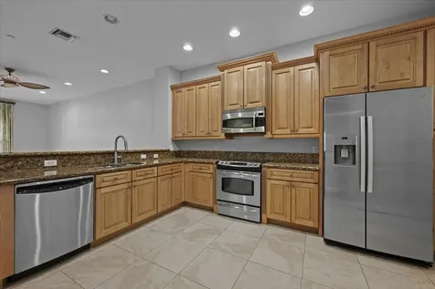 4902 Vine Cliff Way Palm Beach Gardens FL 33418