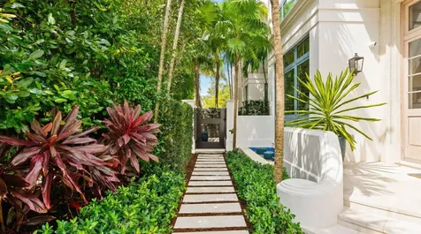 218 Brazilian Avenue Palm Beach FL 33480