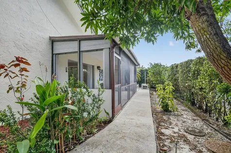 6730 Starkeys Place Lake Worth FL 33467