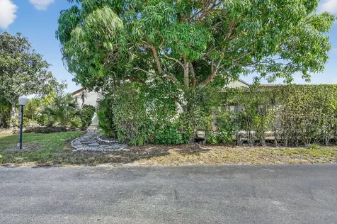 6730 Starkeys Place Lake Worth FL 33467