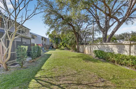 4761 Nw 2nd Avenue Boca Raton FL 33431