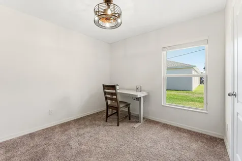 1652 Sw Penrose Avenue Port Saint Lucie FL 34953
