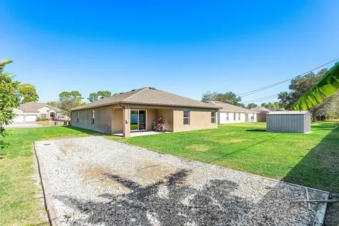 1652 Sw Penrose Avenue Port Saint Lucie FL 34953