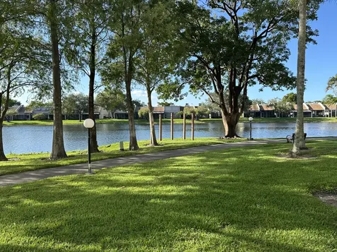1101 Colony Point Circle Pembroke Pines FL 33026