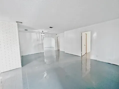207 Huron Place West Palm Beach FL 33409