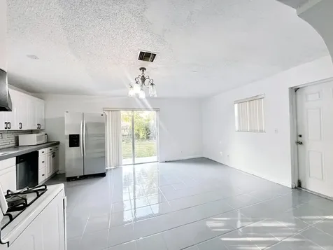 207 Huron Place West Palm Beach FL 33409