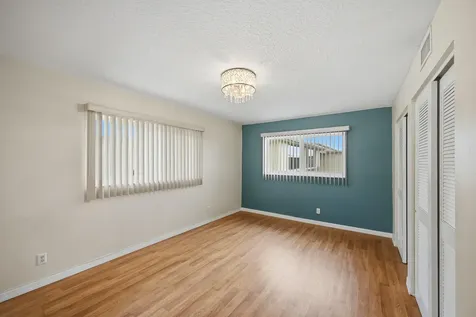 130 Ne 26th Avenue Boynton Beach FL 33435