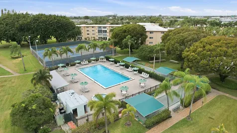 130 Ne 26th Avenue Boynton Beach FL 33435