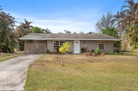 464 Se Asbury Lane Port Saint Lucie FL 34983