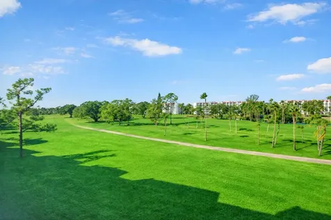 3661 Via Poinciana Lake Worth FL 33467