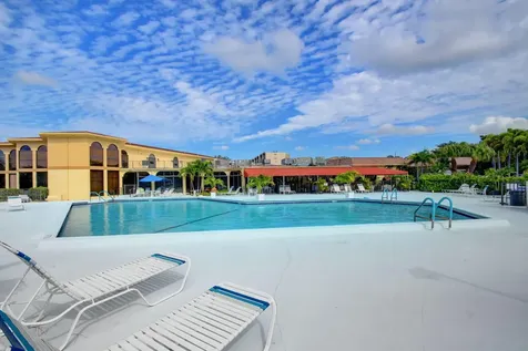 3661 Via Poinciana Lake Worth FL 33467