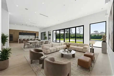 5770 Dixie Belle Road Palm Beach Gardens FL 33418