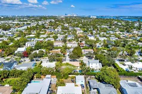 350 Colonial Road West Palm Beach FL 33405