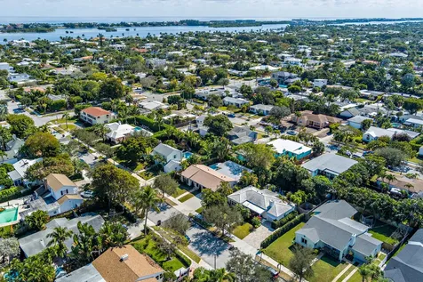 350 Colonial Road West Palm Beach FL 33405