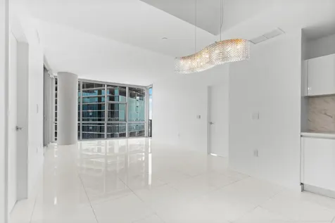 851 Ne 1st Avenue Miami FL 33132