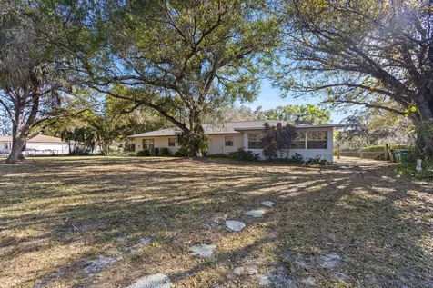 2902 Grove Drive Fort Pierce FL 34981