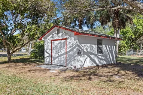 2902 Grove Drive Fort Pierce FL 34981