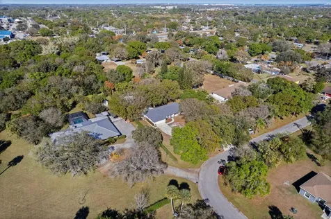 2902 Grove Drive Fort Pierce FL 34981