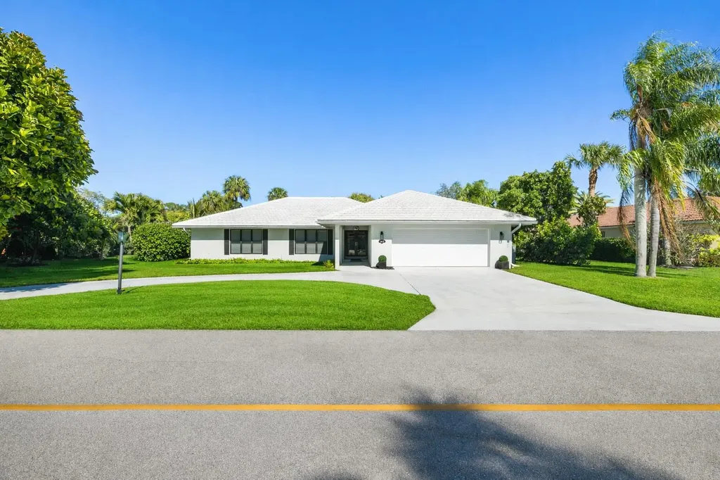 2831 Se Fairway Stuart FL 34997