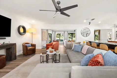 2831 Se Fairway Stuart FL 34997
