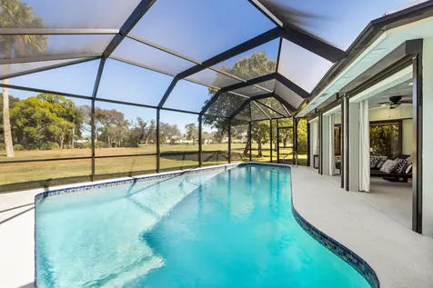 2831 Se Fairway Stuart FL 34997