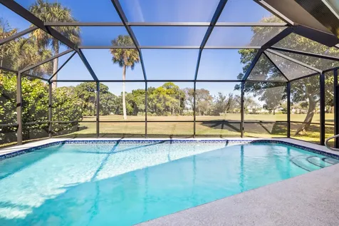 2831 Se Fairway Stuart FL 34997