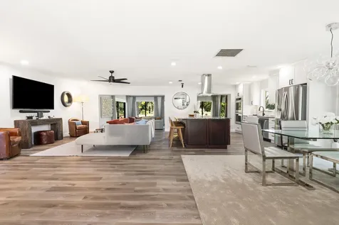2831 Se Fairway Stuart FL 34997