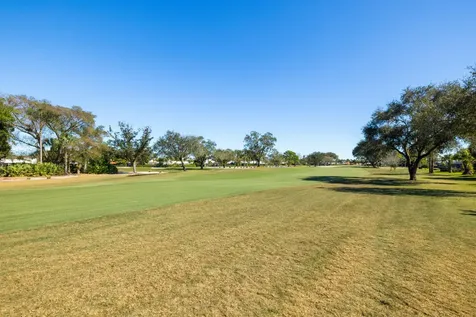2831 Se Fairway Stuart FL 34997