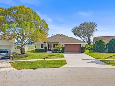 1901 Primrose Lane Wellington FL 33414