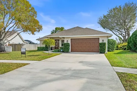 1901 Primrose Lane Wellington FL 33414
