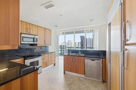 16500 Collins Avenue Sunny Isles Beach FL 33160