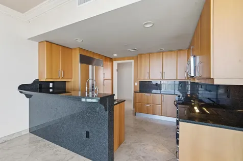 16500 Collins Avenue Sunny Isles Beach FL 33160