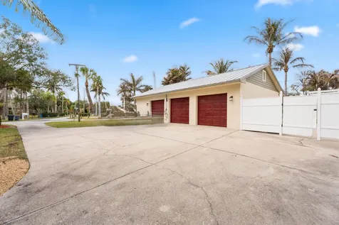 2515 N Indian River Drive Fort Pierce FL 34946