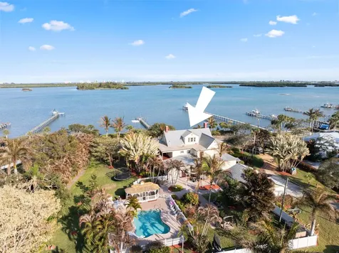 2515 N Indian River Drive Fort Pierce FL 34946