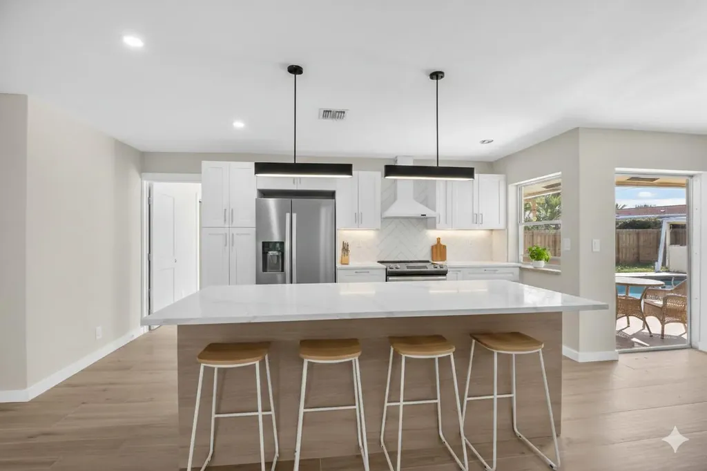 4347 Nw 2nd Court Boca Raton FL 33431